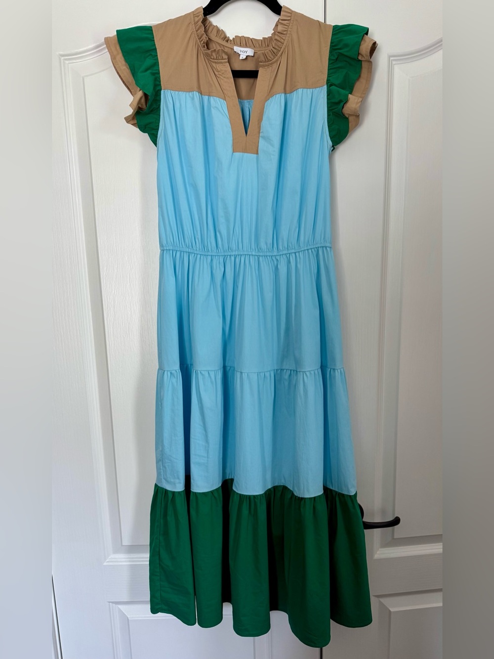 Voy Colorblock Tiered Midi Dress